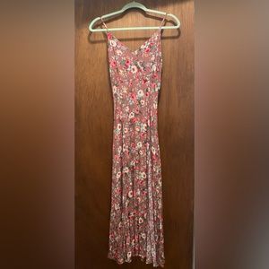 Lulu’s Floral Maxi Dress